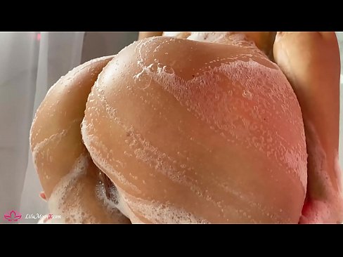 ❤️ Brunette masturboi pillua vibraattorilla intensiiviseen orgasmiin suihkussa ️ Porno at us fi.bladesoul.top ﹏